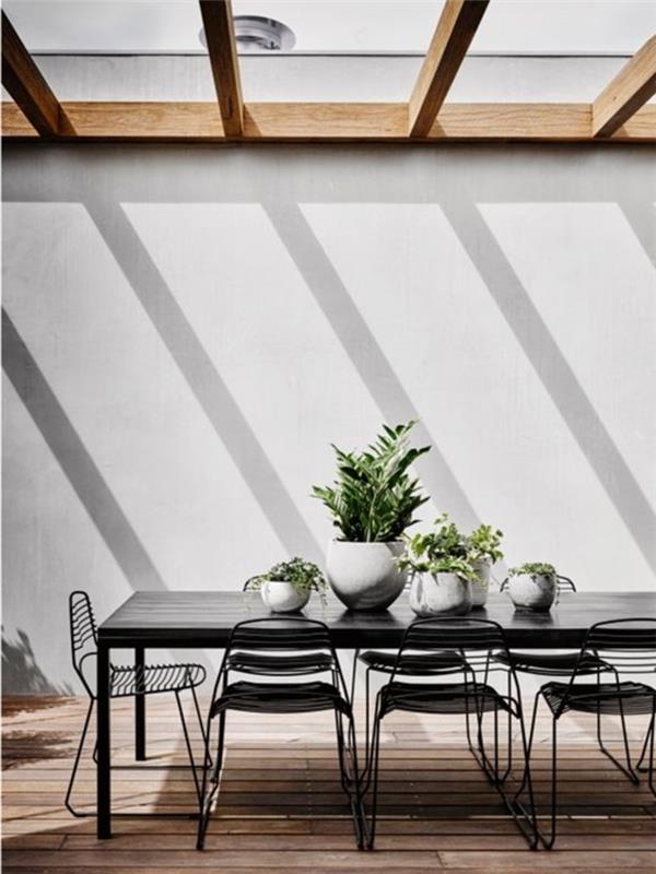 0-مظلة-للمطبخ-طاولة-وكراسي-ضوء-أرضية خشبية