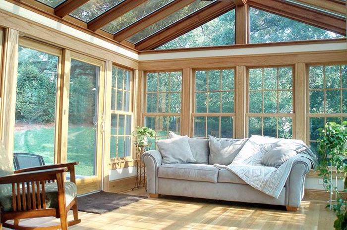 0-kit-veranda-full-of-sun-a-pretty-veranda-with-many-windows