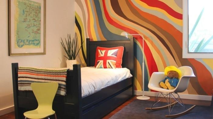 maľba-detská izba-stena-farba-slonovina-a-viacfarebná-stena-hravá atmosféra