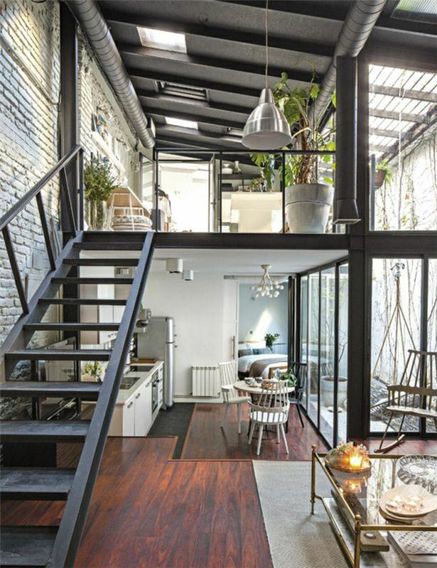 1-dielne-a-lofty-vysoký-strop-moderný-interiér-tmavá-parkety-podlaha-zelená-rastlina