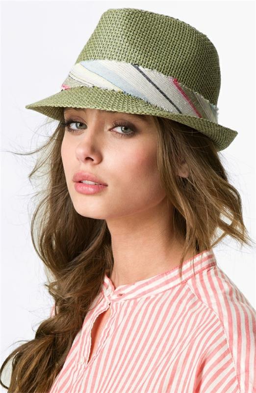 1-slamený-klobúk-zelená-elegantná-ružovo-biela-ženská košeľa