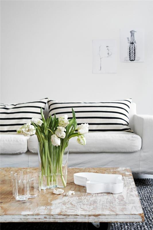 1-stor-kudde-för-soffa-kuddar-vita-och-svarta-blommor-för-vardagsrummet-bordet-vita tulpaner