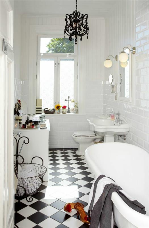 1-pekná-kúpeľňa-s kachľovou kúpeľňou-leroy-merlin-čierno-biely-a-čierny luster