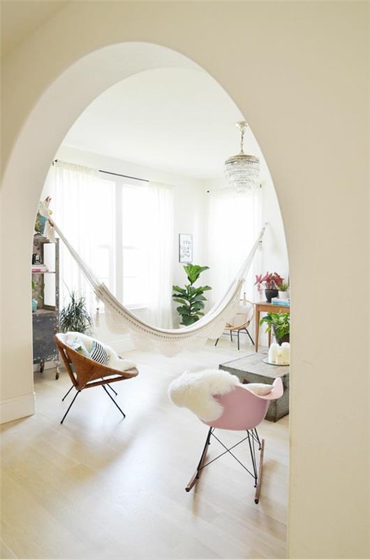1-vardagsrum-modern-konst-stol-vagga