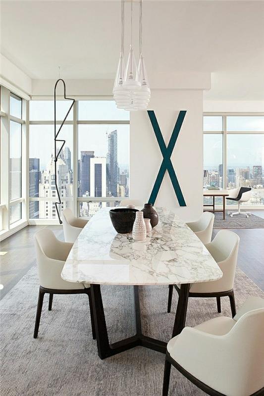 1-vit-marmor-bord-vardagsrum-bord-parkett-vit-vägg-stort-fönster