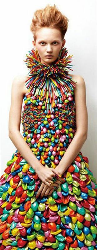10-dekoration med ballonger i form av en klänning