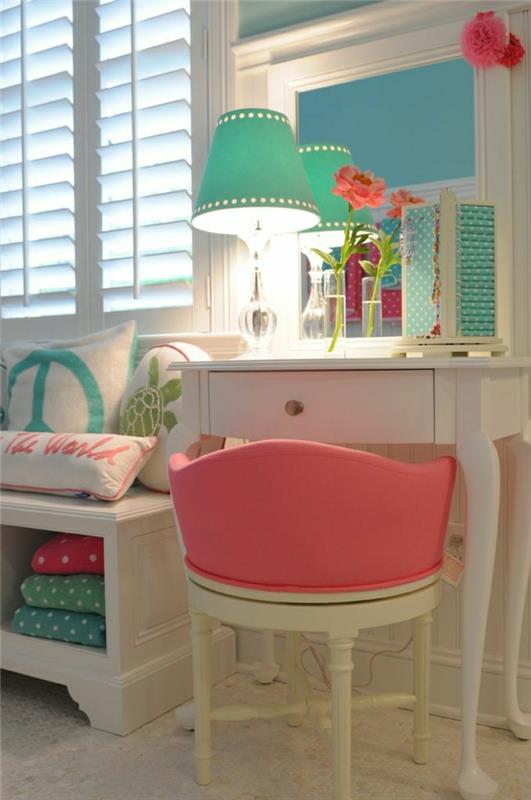 2-sovrums-deco-tjej-stol-blekrosa-möbler-i-blekfärgade färger