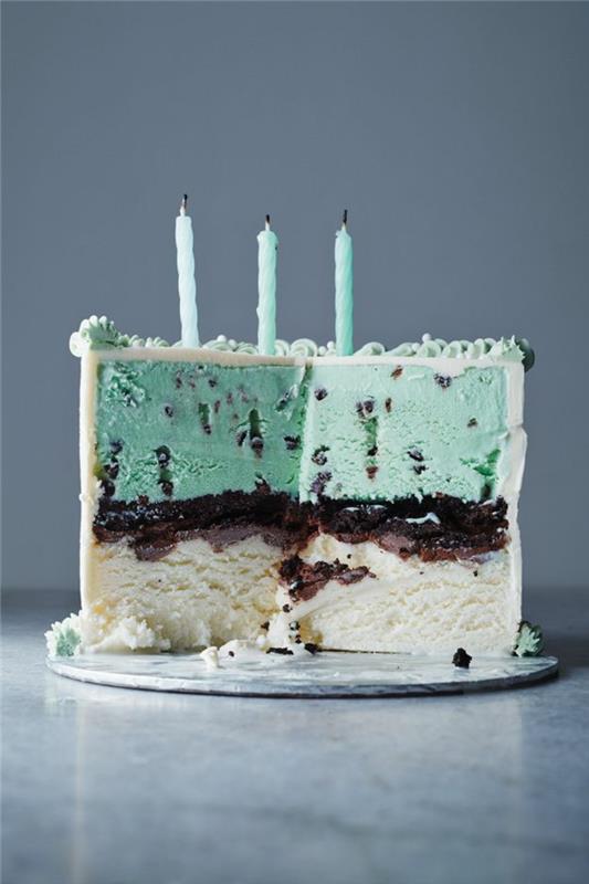 4-födelsedag-tårta-snö-drottningen-anna-elsa-olaf-snö drottning-choklad-och-mynta-glass