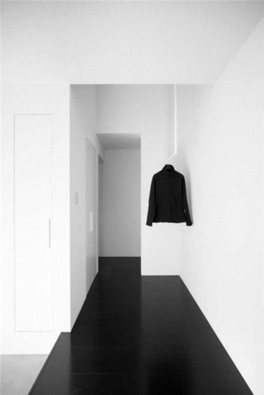 54-dressing-entré-golv-i-svart-storlek
