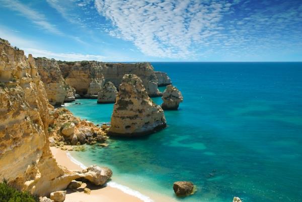 Marinha Cove