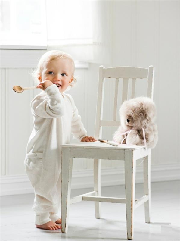 Krásne pyžamo-kombinéza-bábätko-pyžamo-telo-dieťa-pyžamo-biele