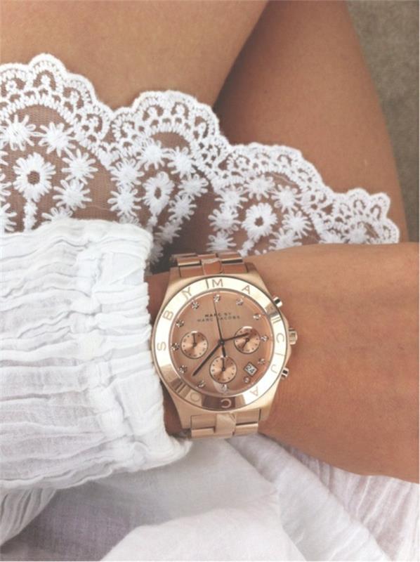 Cool-hodinky-žena-ružová-zlatá-michel-kors-biele šaty
