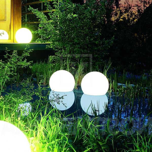 Eye-Catching-Moonlight-MWV-Floating-Water-Lamps-to-Complete-Your-Outdoor-Landscape-with-Water-and-Lush-Vegetation-resized