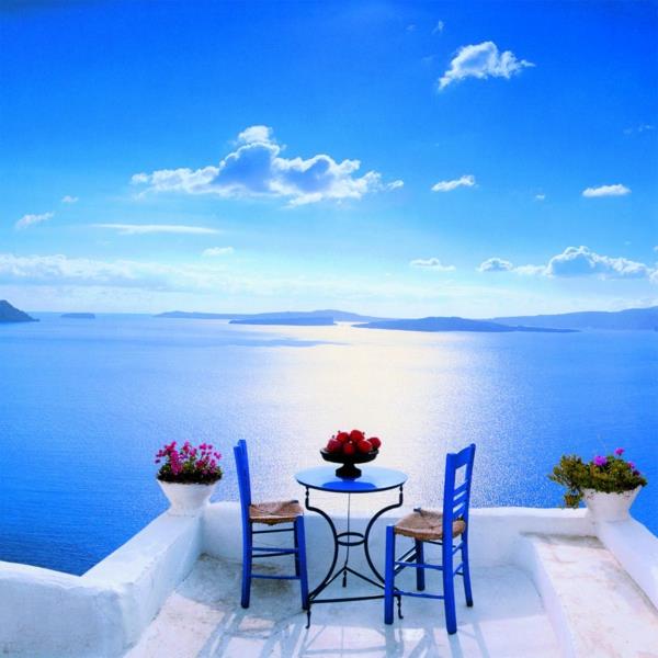 Ostrov Santorini-nádherný-prázdninový-stôl-pre-dvoch