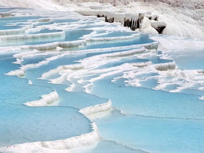 Pammukale-simning-pool-naturlig-filtrering-pool-i-natursten