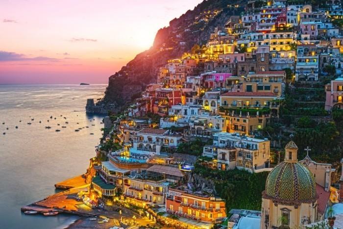 Positano-beundransvärd-stad-de-vackraste-städer-i-världen-besök-i-italien-vackra-städer-och-hörn-storlek
