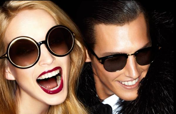 Reklama na slnečné okuliare Tom Ford 2012 so zmenou veľkosti