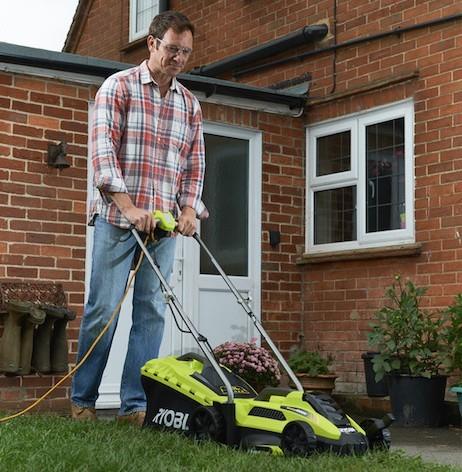 Ryobi RLM13E33S castorama leroy merlin elektrisk gräsklippare