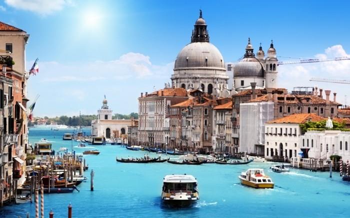 Venedig-vackra-staden-i-världen-på-hav-vatten-runt-Venedig-storlek