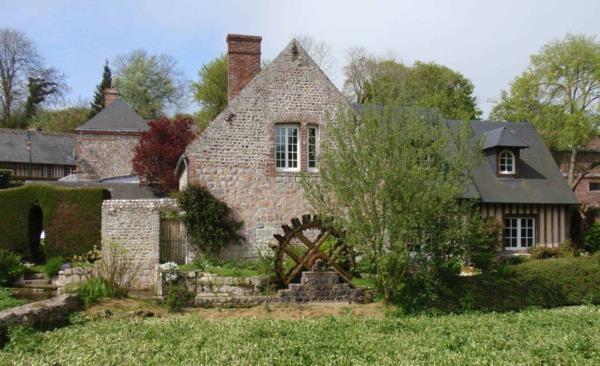 Veules-les-Roses-photo-water-mill-stone-house