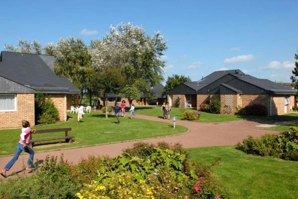 Veules-a-street-with-Houses-children-play-garden