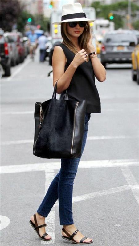abbigliamento-casual-chic-donna-jeans-regular-top-nero-senza-maniche-fluido-sandali-borsa-nera-velluto-pelle-cappello-bianco