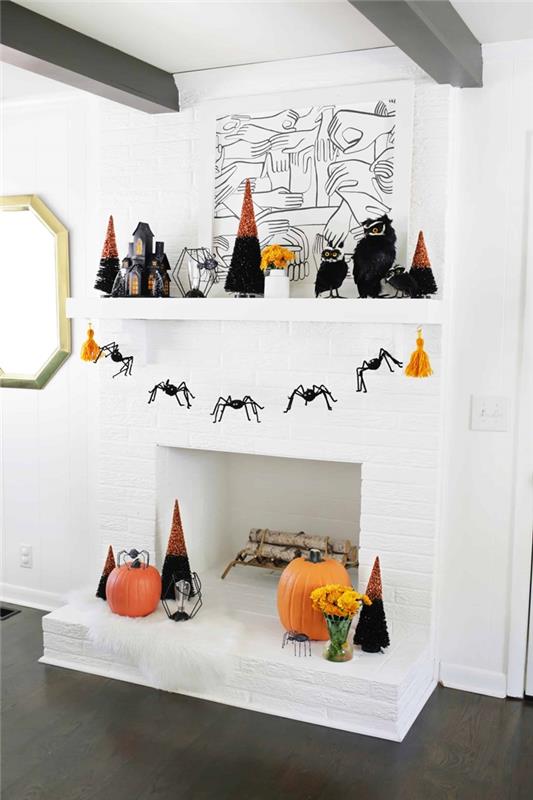 ručná činnosť jeseň diy halloween výroba jednoduchej girlandy pavúk pompon biela dekorácia krbu