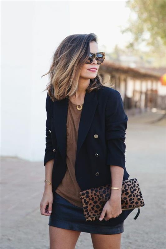 رائع-Balayage-Blonde-on-brunette-hairstyle-hair-cool-outfit