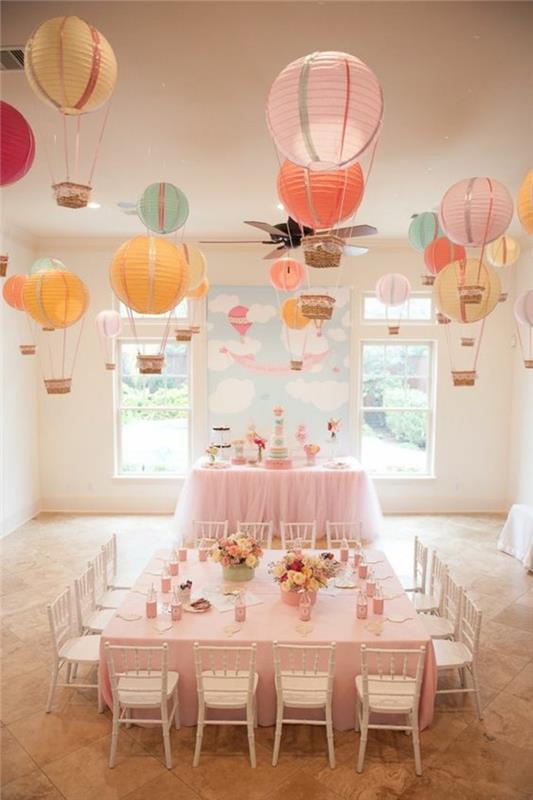 obdivuhodné-sviatočné-dekorácie-narodeniny-stôl-ružové balóny