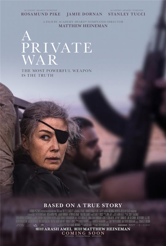 ملصق فيلم Private War Aviron Pictures مع روزاموند بايك استنادًا إلى قصة حقيقية