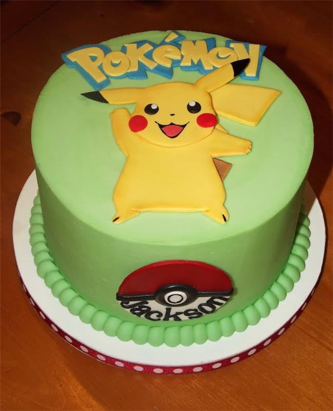 dekorácia pokemonovej torty, zelená poleva, roztomilé pikachu, pokeball, ozdoba korálkami, gramofón