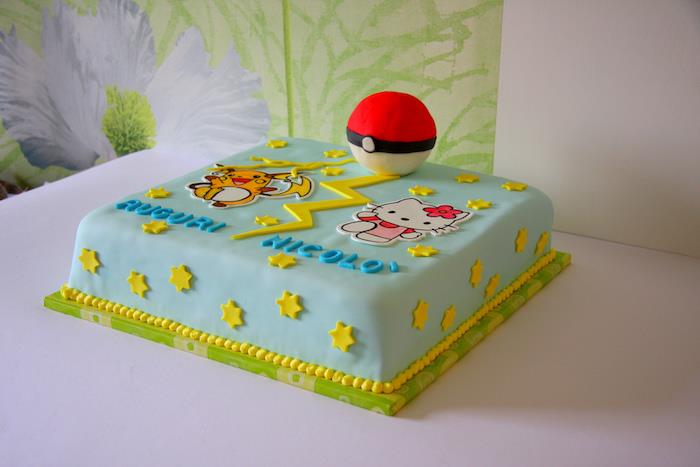 pokemon torta, ahoj kresba kity, kresba pikachu, cukrová pokeball, modrá poleva, žlté hviezdy, zelený plech na pečenie