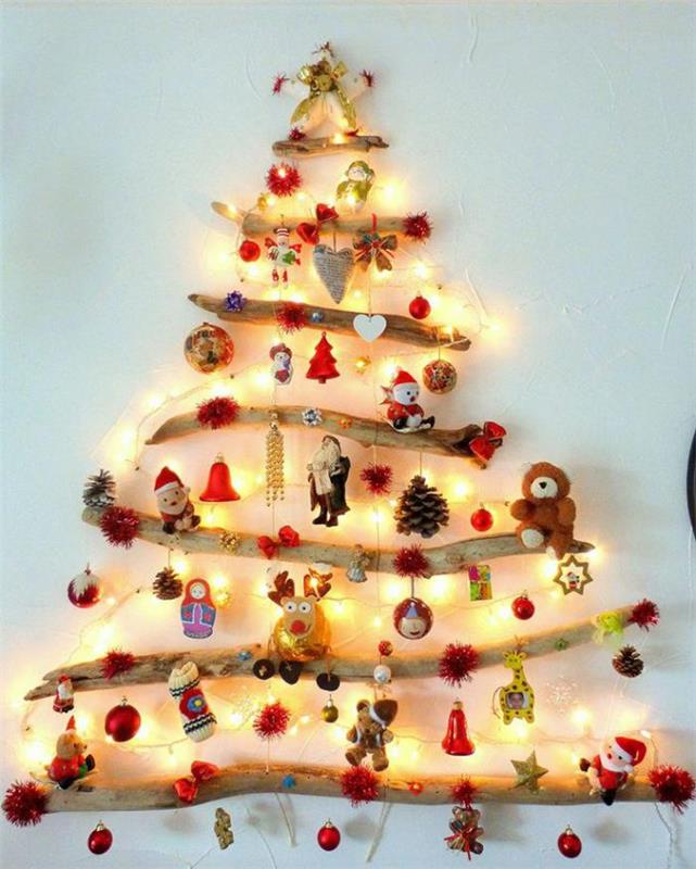 fantastické-vianočný stromček-s-vianočnými hračkami