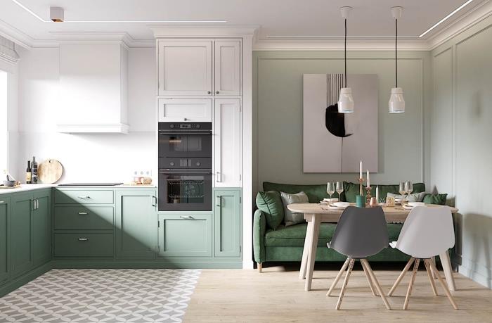 ديكور مطبخ بجدران ذات لونين بطلاء أخضر حكيم وطلاء أبيض ، تصميم مطبخ على شكل حرف L مع جدران بيضاء مع أثاث أخضر