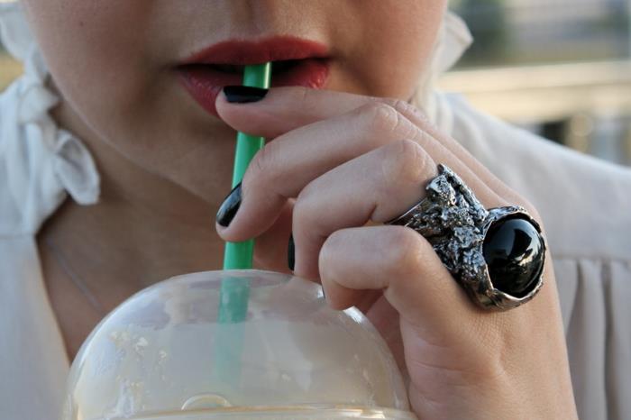 ring-yves-saint-laurent-chic-accessoar-vacker