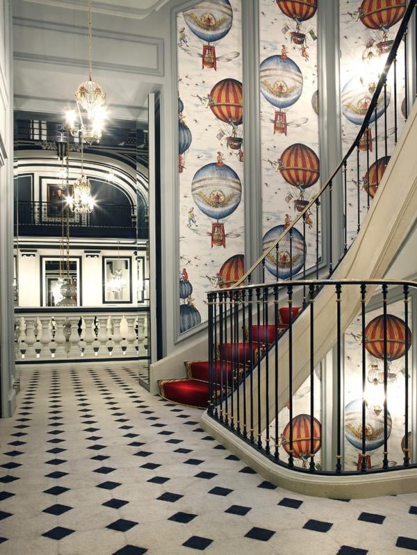 balonger-i-ett-lyx-vardagsrum-original-design-tapeter