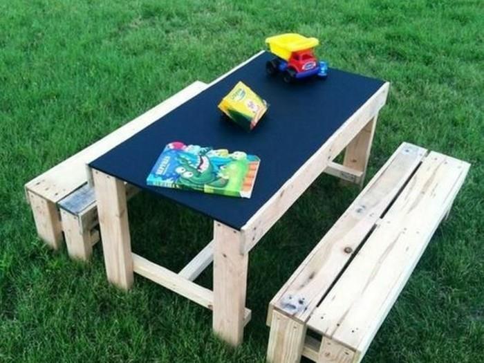 pall-bänk-och-pall-bord-enkel-utomhus-rekreations-lek-område-att-göra-det-själv
