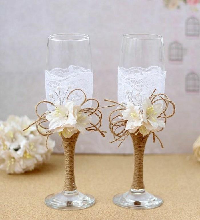 vackra-champagne-glas-inte-dyra-champagne-flöjter-dekoration-bröllop-glasögon