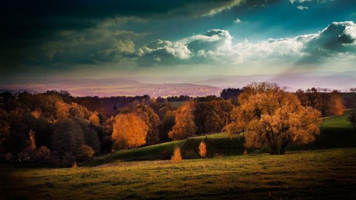 beautiful-image-to-download-autumn-landscape-pretty-with-the-sunset-in-the-sun