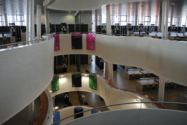 knižnica-filológia-berlín