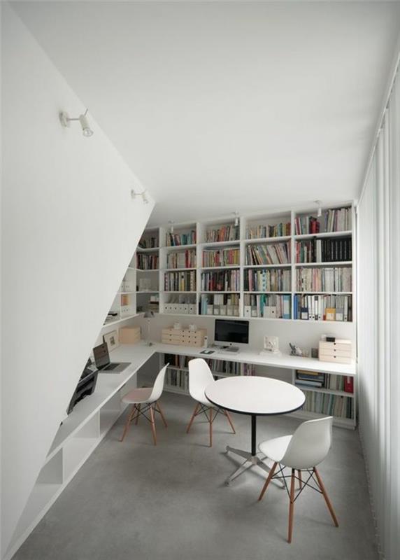 knižnica bielej steny-integrovaná-v-rohu-miestnosti