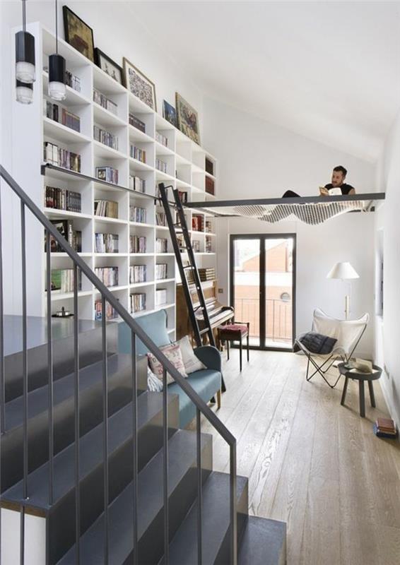 poličky na knihy-interiér-nábytok-originál-interiér-schodisko
