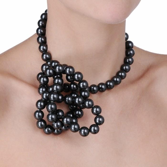 trendové šperky-čierne-perly-zmenené