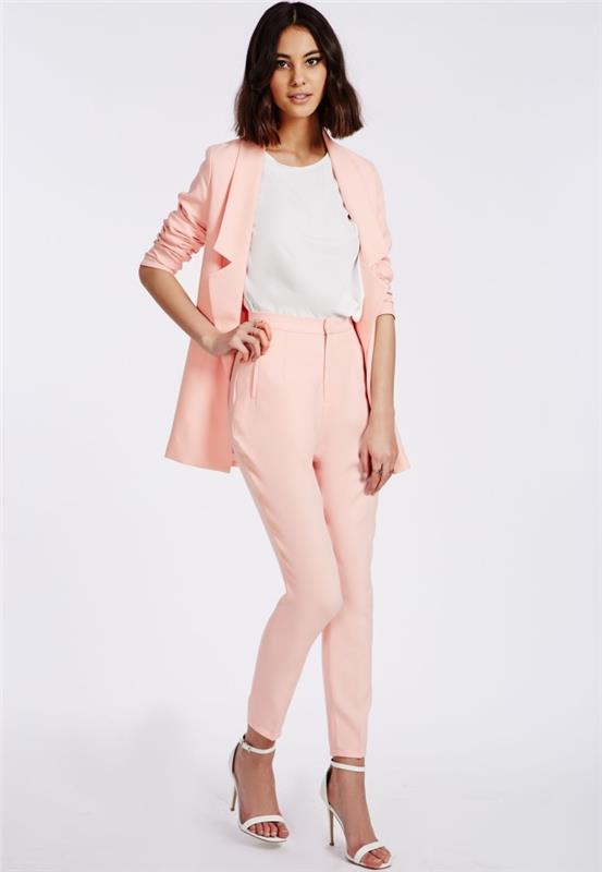 pastellrosa klädda jumpsuit för kvinnor, dopoutfit med vit skjorta och rosa kostym, formell kostym för kvinnor