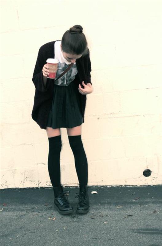 grunge-boots-doc-martens-black-leggings-flared-skirt