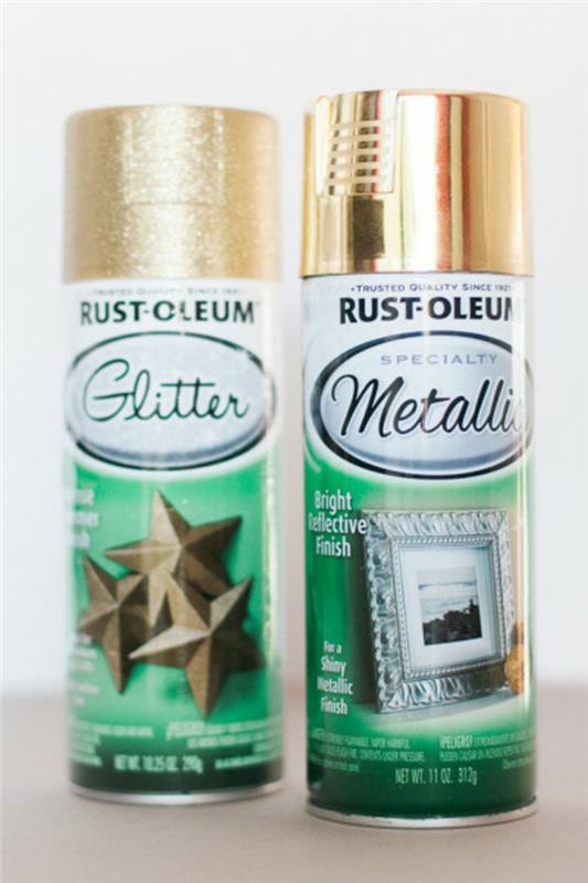 Idee lavoro creativo fai da te con delle bottiglie di spray colorato e glitter