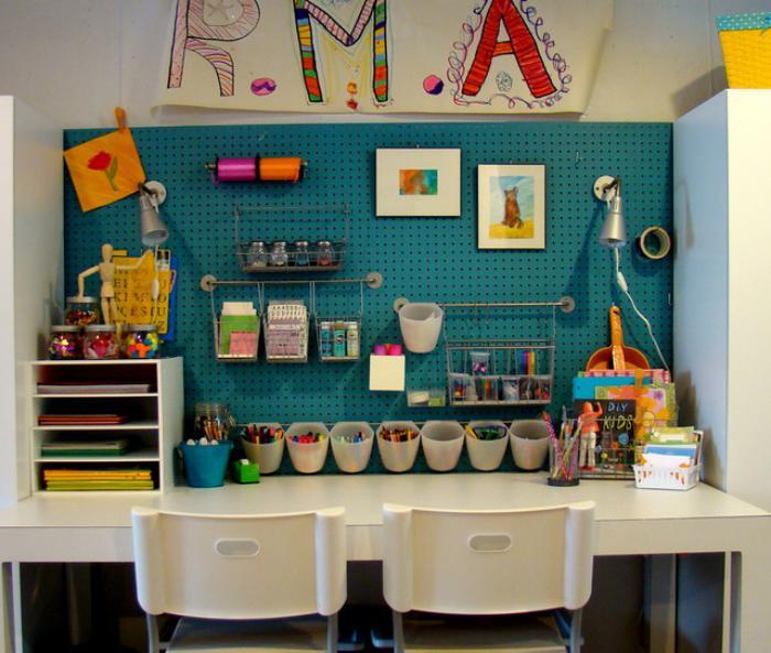 školský stôl-nápady-deko-stôl-s-úložným priestorom