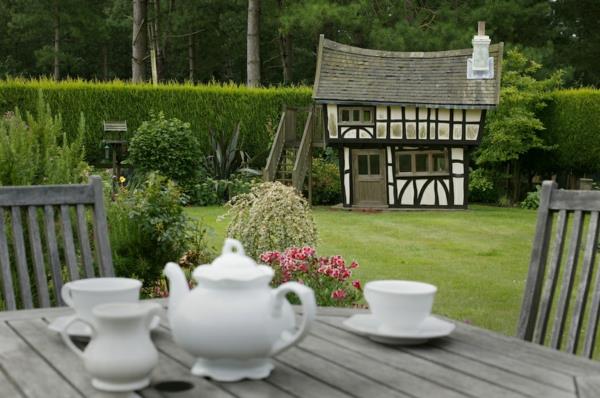 trädgård-hydda-för-barn-tudor-hus