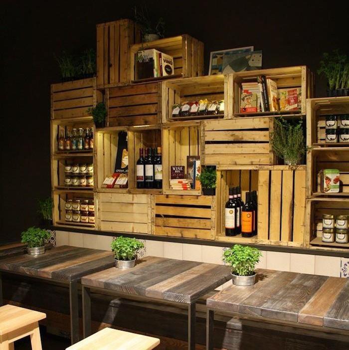 trä-låda-deco-hylla-flaskor-gamla-vin-äpple-låda
