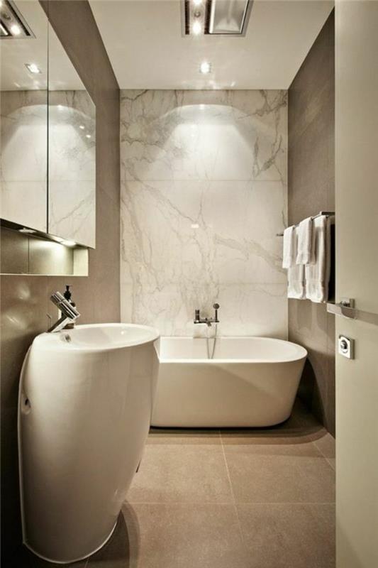 väggplattor-marmor-plattor-beige-golv-plattor-taupe-badrum-stort badkar